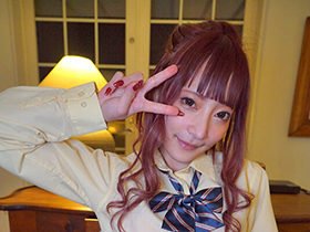 プロのカキタレとして指名が絶えないカメレオン痴女はぴまるちゃん 炎上目的で有名人と交わした破廉恥性行為を国内外で暴露投稿 サンプル動画サムネイル